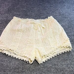 Hummingbird Cream Eyelet Lace Shorts with Pom Trim